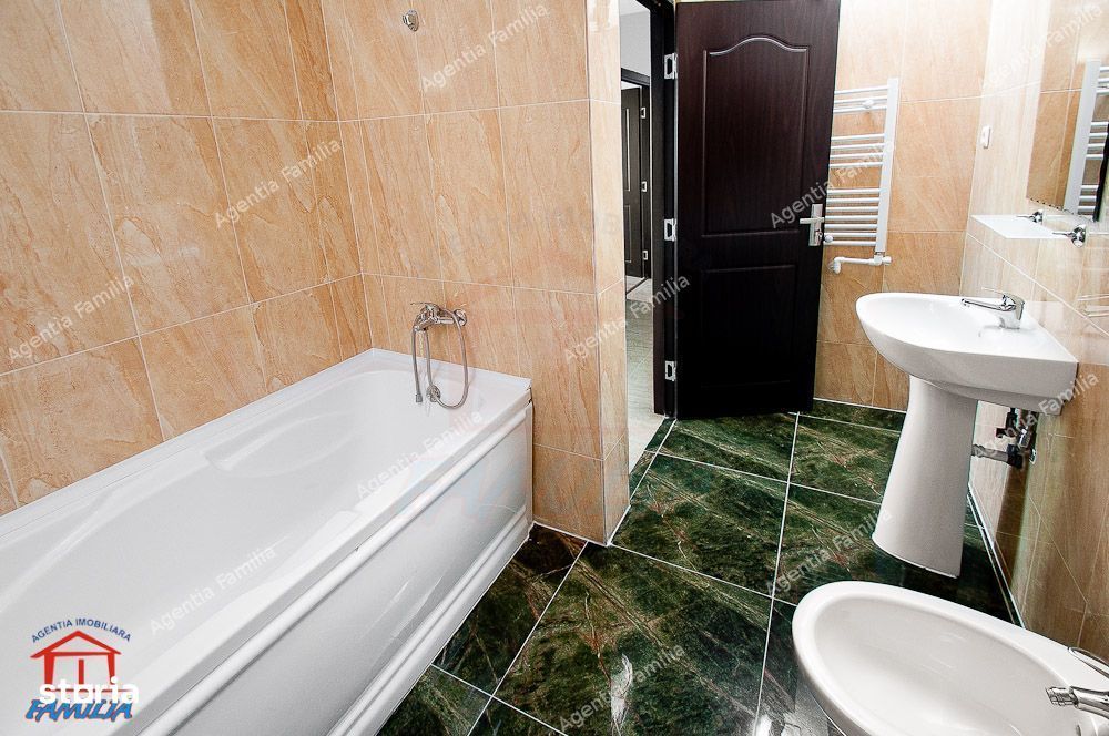 Apartament ultramodern, 3 camere, etaj 8, Italian Residence