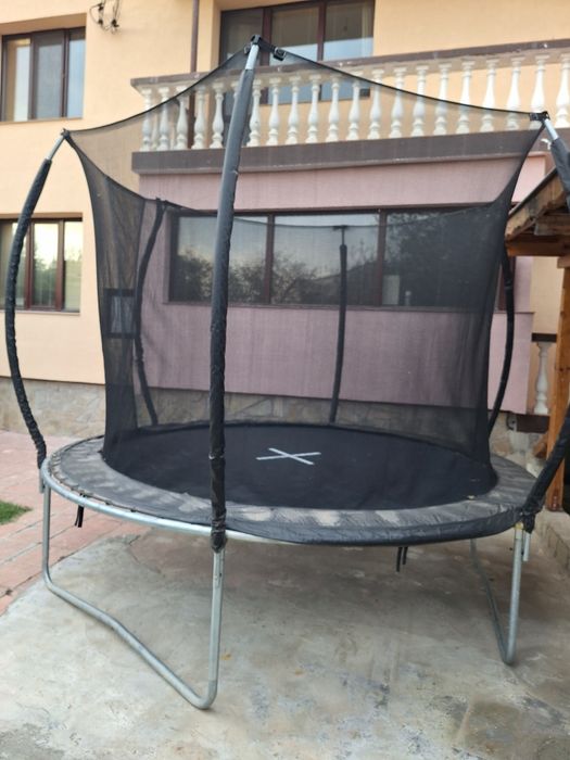 Голям батут с мрежа