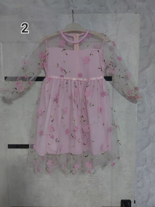 Продам платья детские. Описание