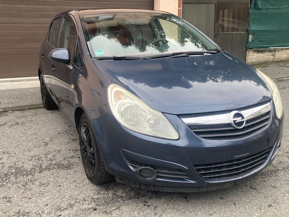 Vând Opel Corsa ; automata; 1.3 diesel