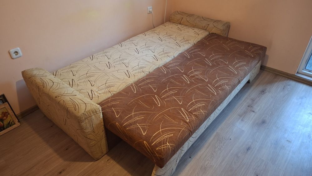 Продавам разтегателен диван