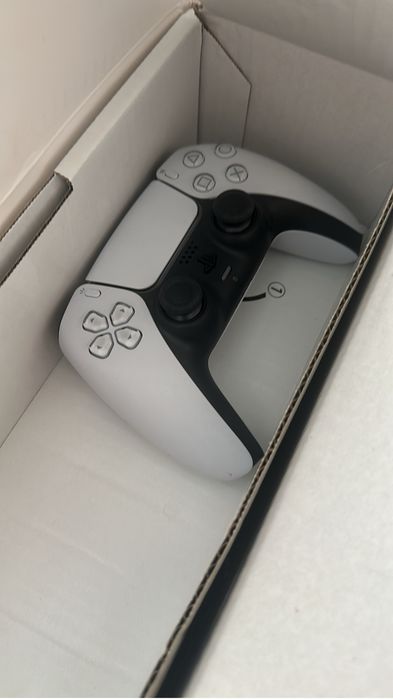 Playstation 5 slim , новая
