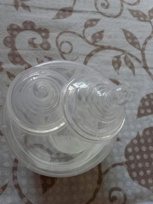 Шишета и биберони Tomme Tippe closer to nature и комплект лъжичка