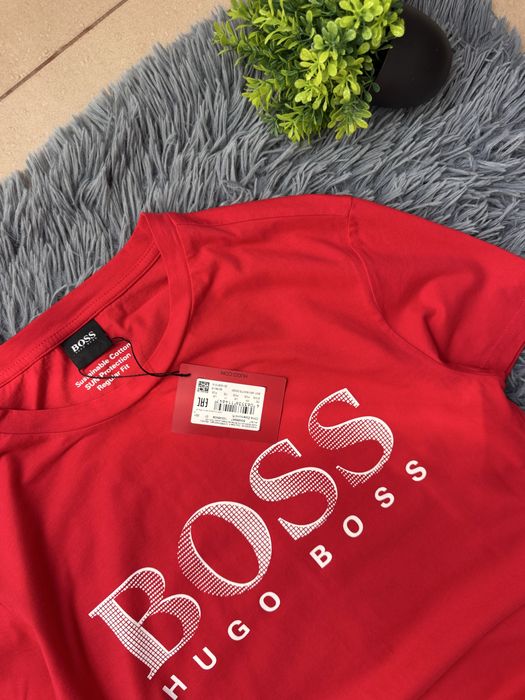 тениска Hugo Boss, Нова