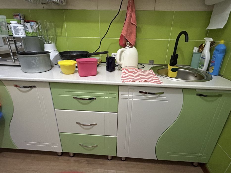 Продаеться кухоный гарнитур