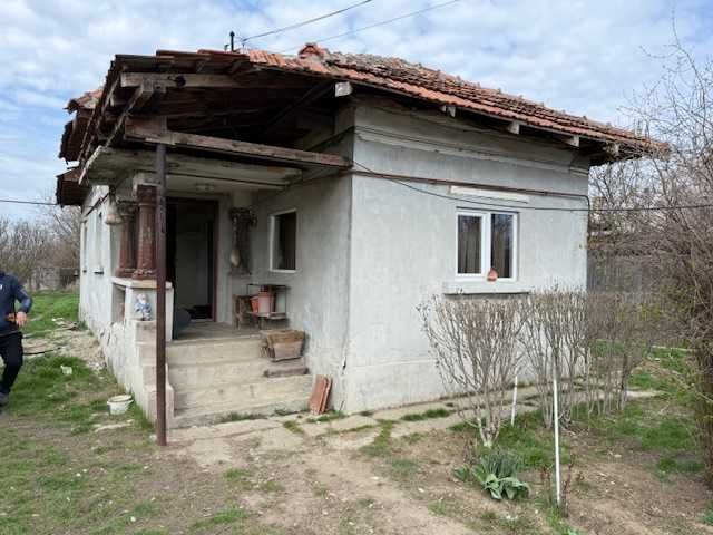Vand casa cu teren de 4715 mp in Dragasani Jud Valcea Str Rahova