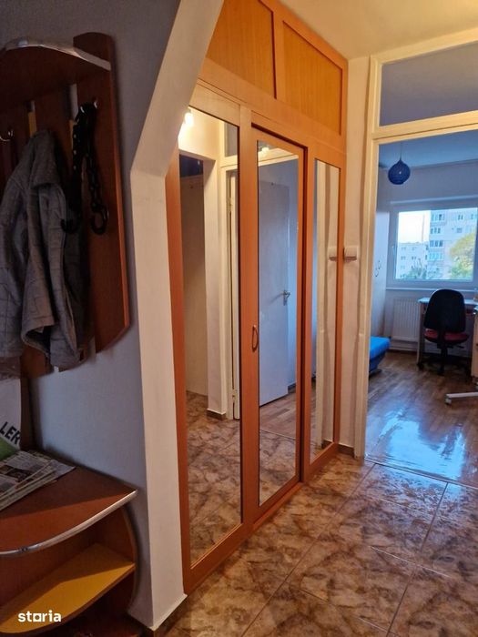 Apartament 3 camere , Astra