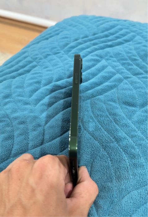 iPhone 13 128GB (АКБ 98% Оригинал)