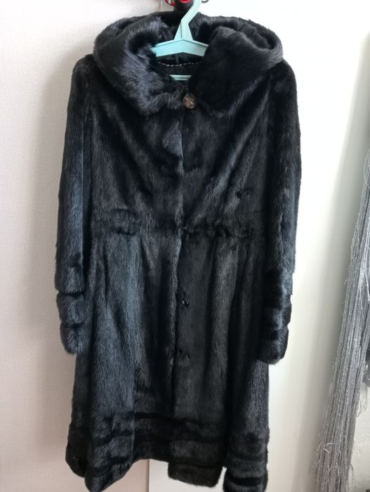 Продам шубу норковую