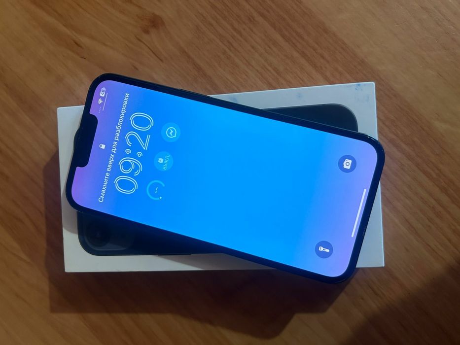 Продаю айфон 13,128гб
