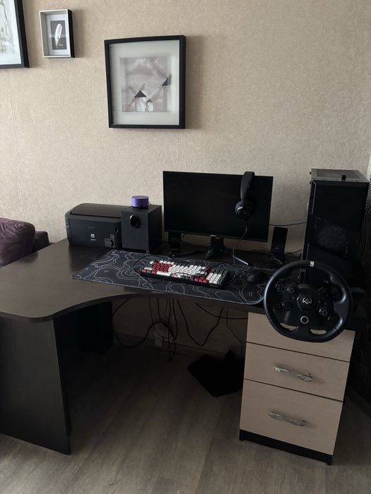 Продам письменный стол