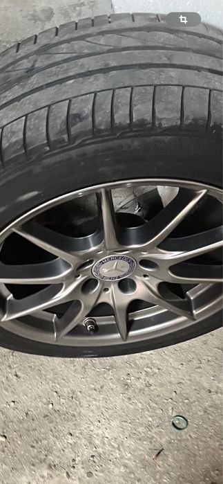 Jante cu anvelope si senzori