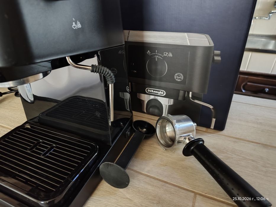 Еспресо кафемашина DeLonghi –