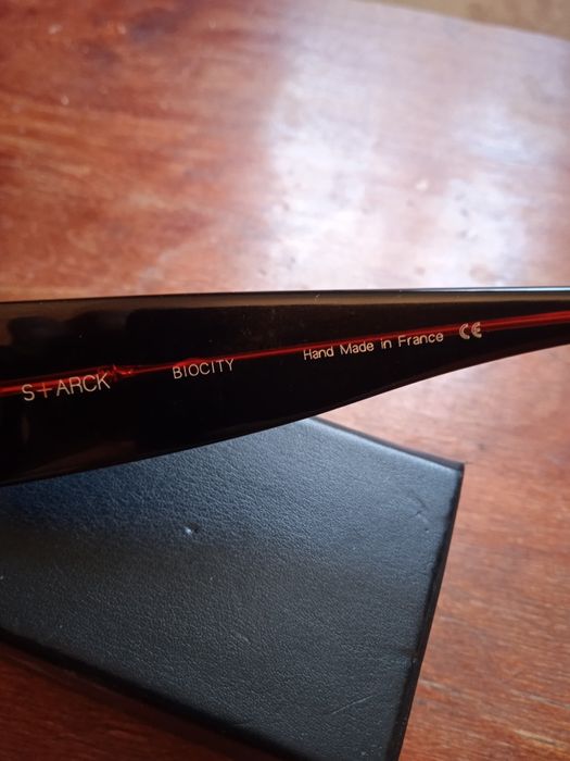 очки солнцезащитные