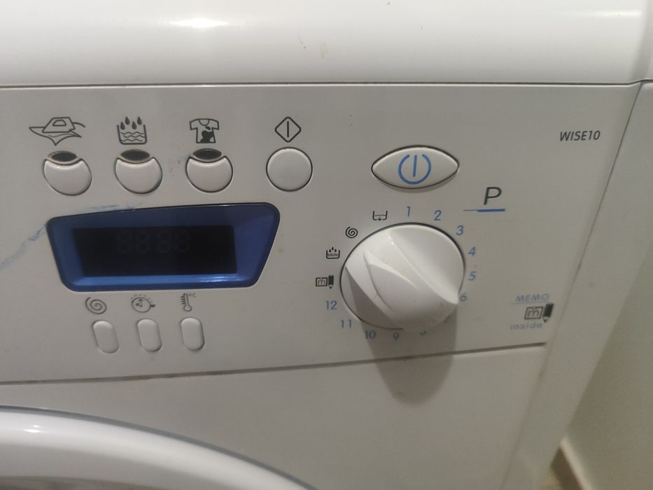 Стиральная машина Indesit Wise10