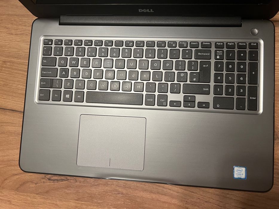 Dell Inspiron 5567 - 8GB - i5 7th generation