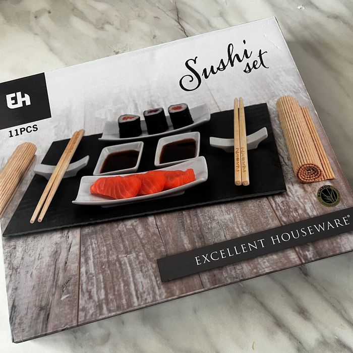 комплект за суши