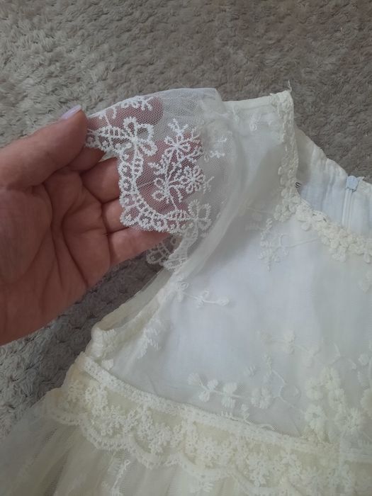 Нарядное платье для девочки