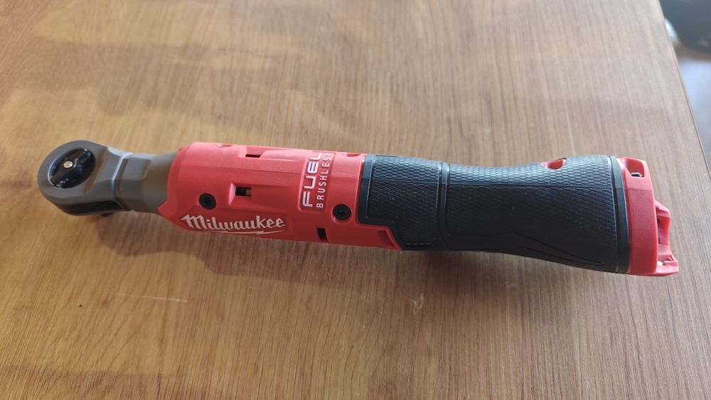 Clichet milwaukee m12 ultimul model 108 nm forță cap 1/2