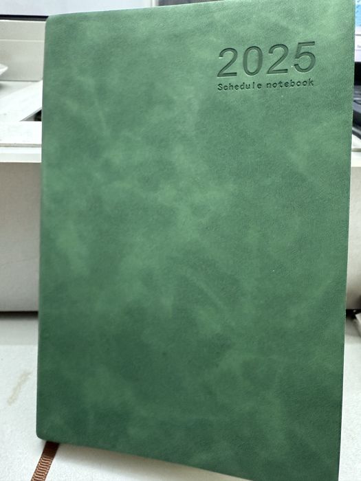 продам классный крутой ежедневник