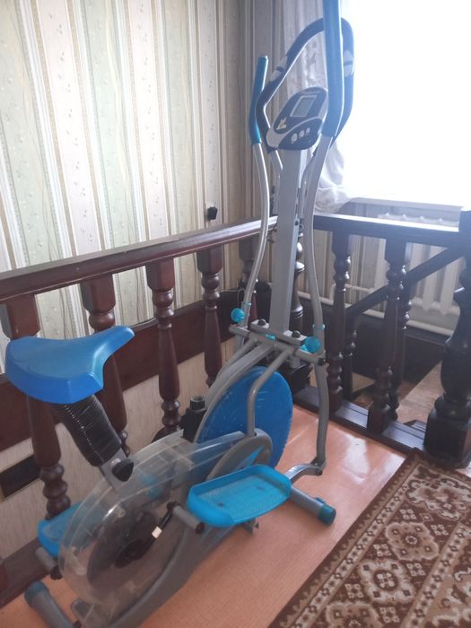 Тренажер эллиптический.
