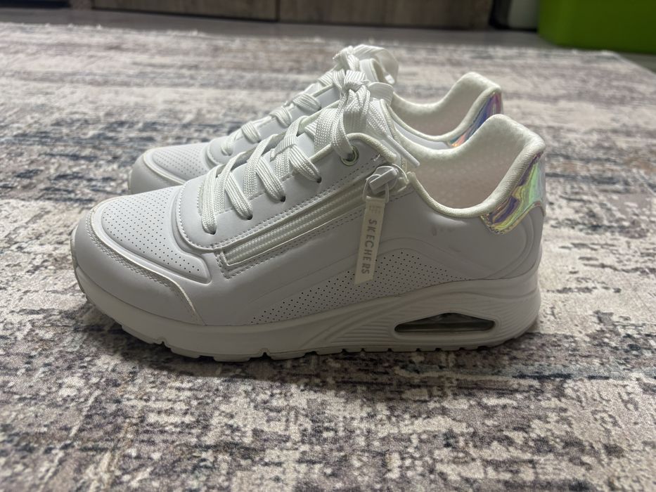 Дамски обувки Sketchers Street