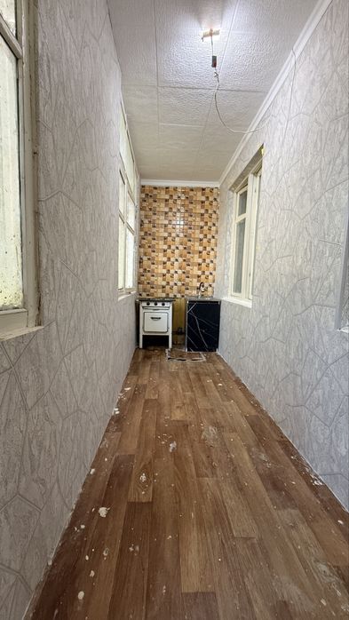 Уй сотилади 1хона 2хона килинган 4-етажка домни 1-етажи падофис вариан