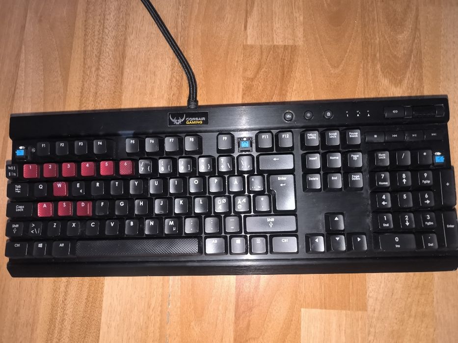 Tastatura corsair gaming k70
