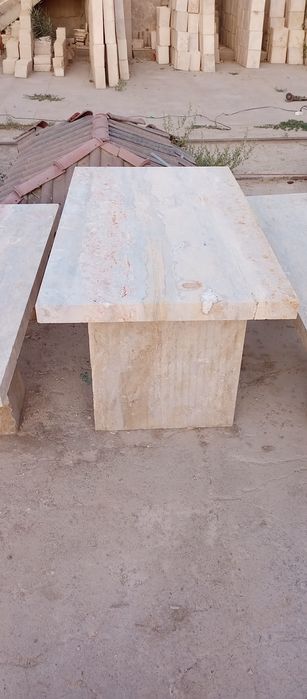 Продается Стол В комплекте Из натурального камня