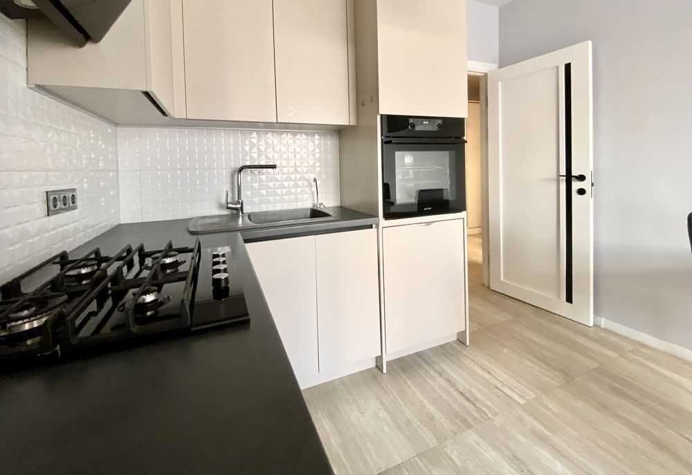 Дава се под наем Двустаен апартамент в София, Студентски град - 65 кв.м за 561 € - Снимка #2