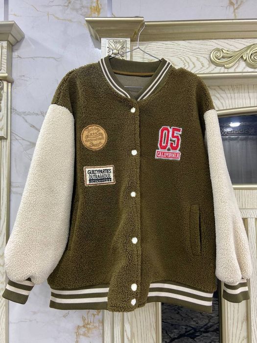 (bomber,) uslubidagi issiq kurtka,jimfir 
200,000 so'm
Yaqinda •