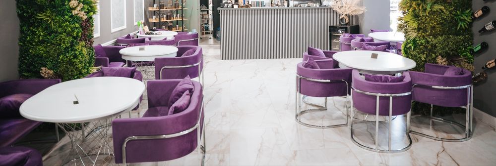 Scaune și banchete din catifea mov cu cadru inox – stare foarte bună