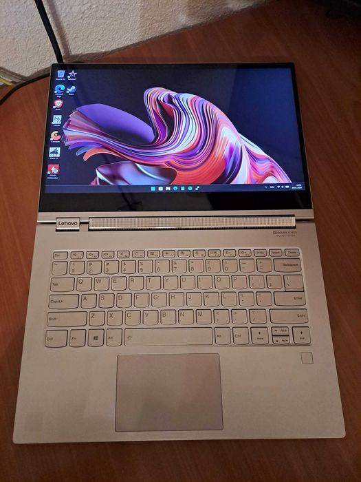 Lenovo Yoga C930 2-in-1, i7, 16GB RAM, 4K Touch, Stylus integrat