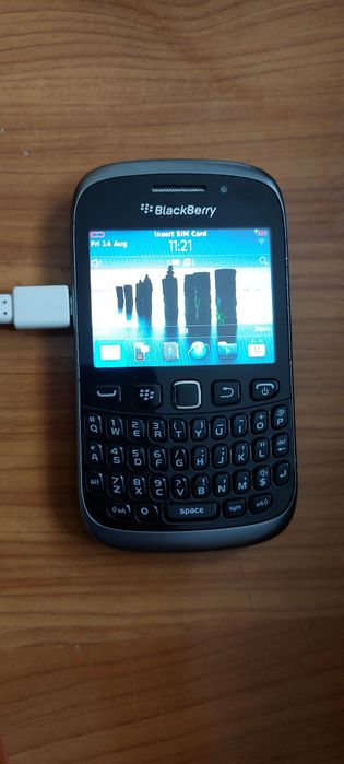 Blackberry curve 9320