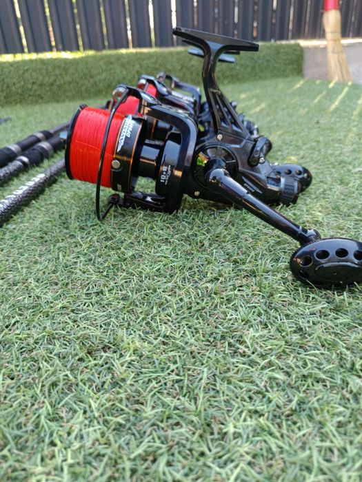 SET 4 Lansete Crap Diamant Alb 3.60 4.0Lbs din 3 Tronsoane + 4 Mulinet