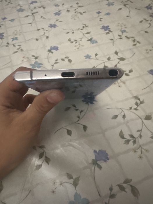 Sam note 10 plus