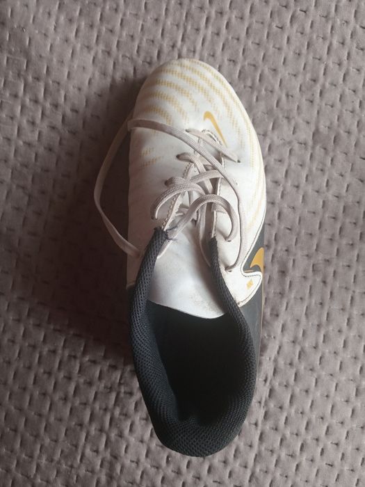 Ghete ,,NIKE,, Marimea 38