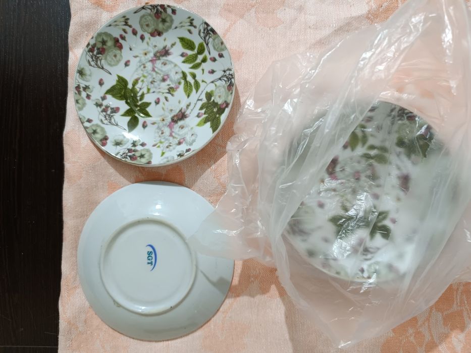 Блюдца,очень красивые