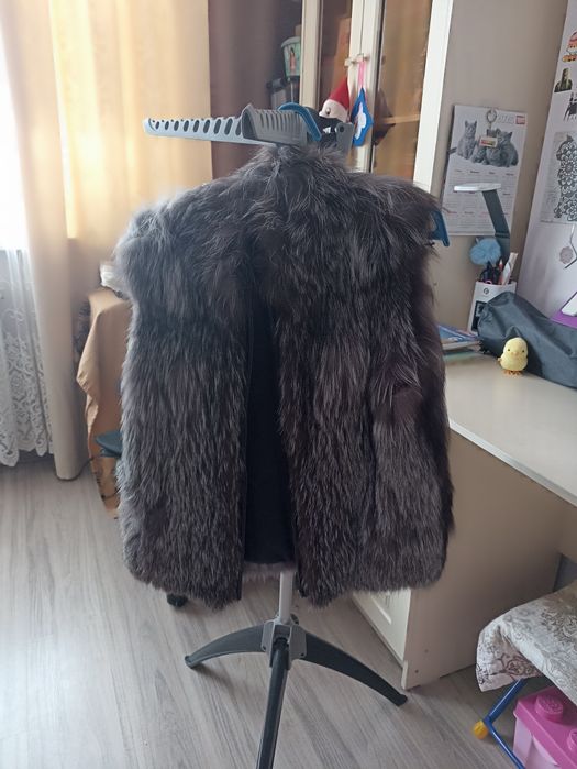 Меховая безрукавка