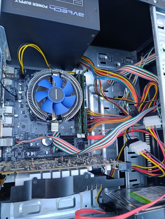 Компютер сотилади  i3