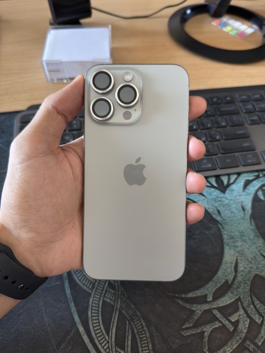 I phone 15 pro max natural 256 gb sim+esim