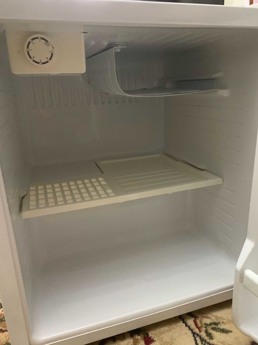 Мини-холодильник DAEWOO FR-063R