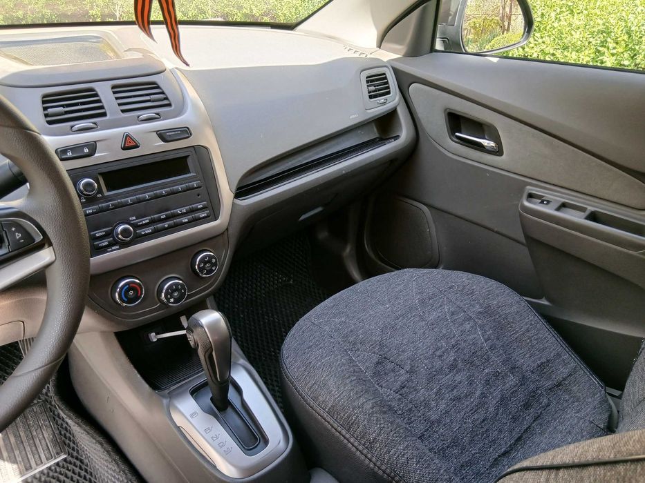 продаю свое авто