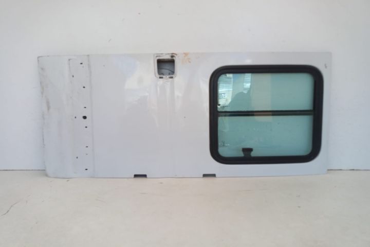 Usa dreapat spate cu geam Renault Master a 2-a generatie (facelift) s