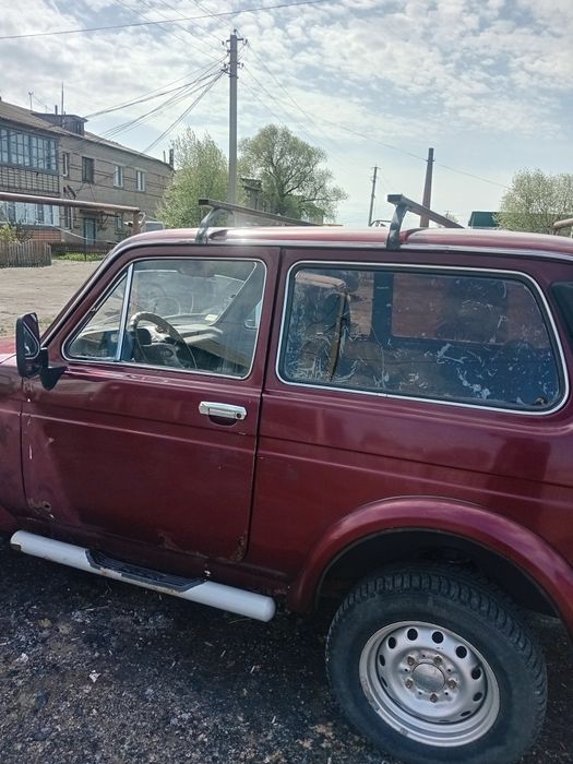 Нива срочно продаю