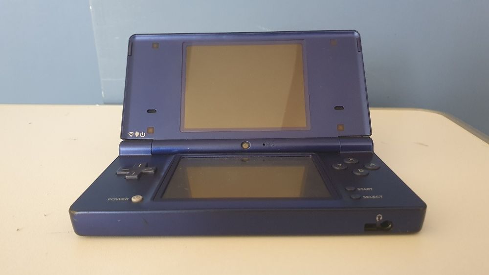 Nintendo dsi  поодам