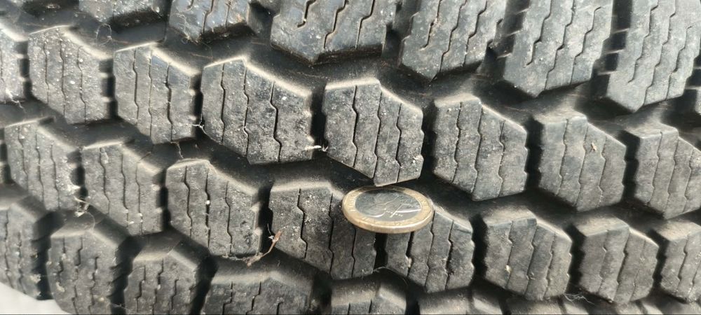 Зимни гуми за бус