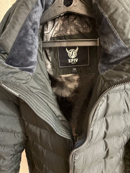 Продам зимнию куртку