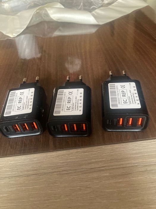 Incarcator usb telefon