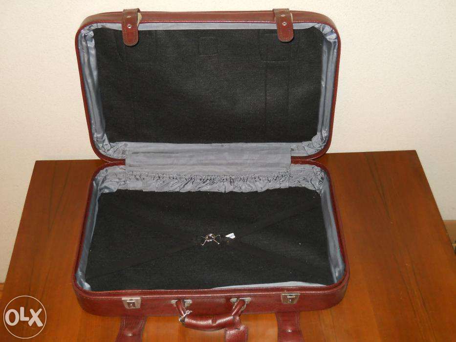 Geamantan-troller PIM SIBIU, mare, 72x48x22 cm, cu roti, impecabil